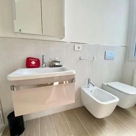 Apartment Kibilu - Viale Regina Margherita Milan
